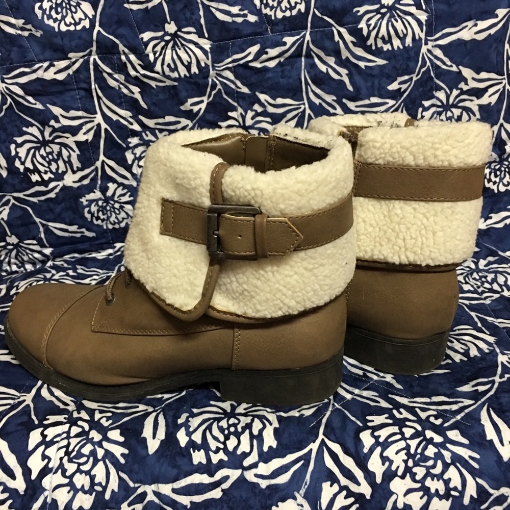 Fur & Leather boots